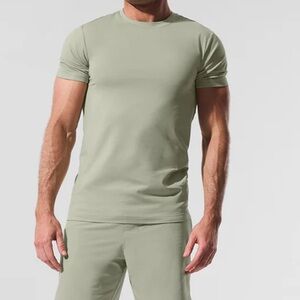 Conquer Reform Crewneck Short Sleeve - Mustard